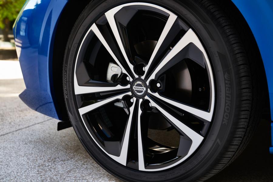 Колеса Nissan Sentra SR 2020 года  (NA) (фото 19 из 51)